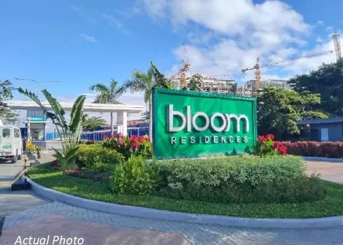 Bright Unit At Bloom Near Naia L Wifi Netflix Bloom B02-0803 Manila
